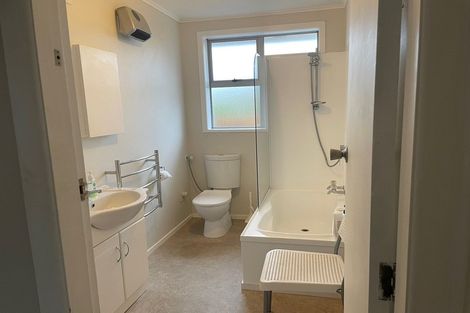 Photo of property in 8f2- Liverpool Street, Trentham, Upper Hutt, 5018