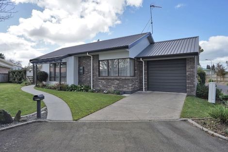 Photo of property in 8 Olwyn Green, Dinsdale, Hamilton, 3204