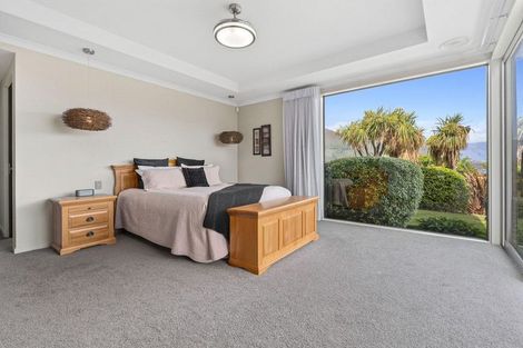 Photo of property in 70 Forest Heights, Wanaka, 9305