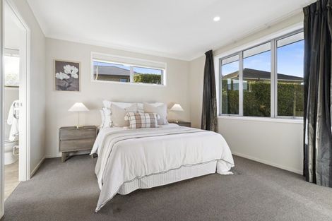 Photo of property in 10 Abby Close, Pukekohe, 2120