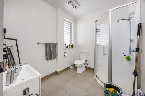 Photo of property in 13 Phar Lap Crescent, Takanini, 2112