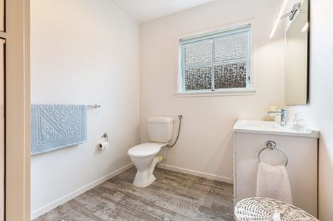 Photo of property in 1/10 Springbank Lane, Te Atatu Peninsula, Auckland, 0610