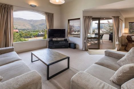 Photo of property in 41a Kings Drive, Wanaka, 9305