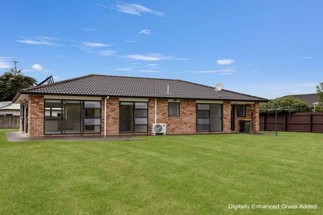 Photo of property in 19 Aitkenhead Court, Parakai, 0830