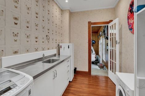 Photo of property in 49 Waihi Road, Hawera, 4610