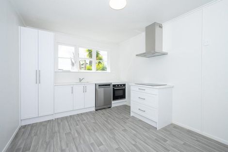 Photo of property in 494 Swanson Road, Ranui, Auckland, 0612