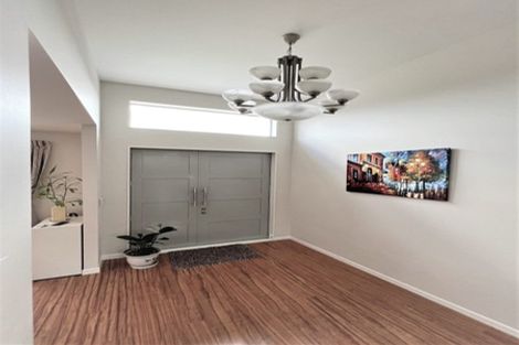 Photo of property in 27 Mantra Road, Massey, Auckland, 0614