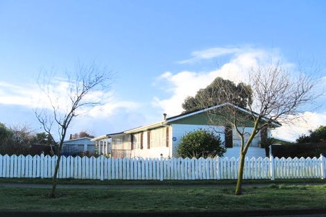 Photo of property in 23 Cartier Crescent, Flaxmere, Hastings, 4120