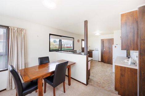 Photo of property in 12a Oxford Street, Marton, 4710