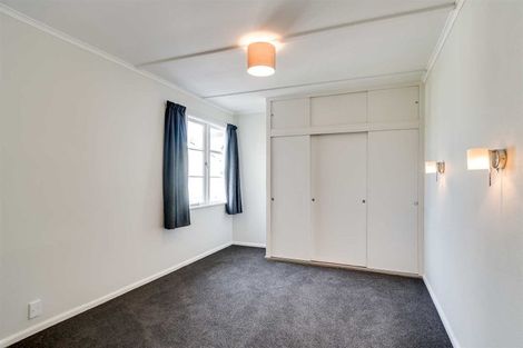 Photo of property in 6 Chester Place, Taradale, Napier, 4112