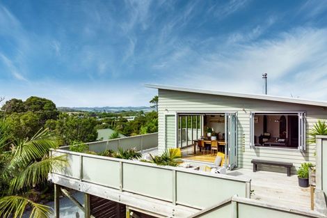 Photo of property in 21 Moir Point Road, Mangawhai Heads, Mangawhai, 0505