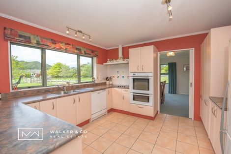 Photo of property in 15 Malcolm Gillies Grove, Totara Park, Upper Hutt, 5018