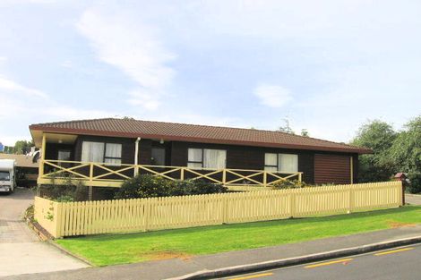 Photo of property in 3a Royalty Rise, Red Beach, 0932