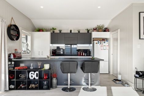 Photo of property in 18 Tiverton Street, Palmerston, 9430