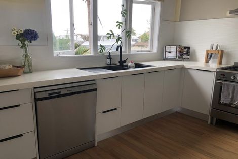 Photo of property in 1/3 Waller Avenue, Bucklands Beach, Auckland, 2012