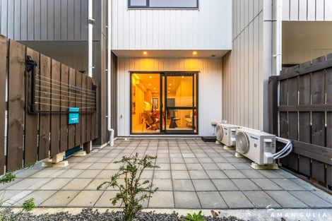 Photo of property in 6d William Roberts Road, Pakuranga, Auckland, 2010