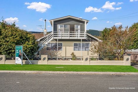 Photo of property in 15 Willow Avenue, Stoke, Nelson, 7011