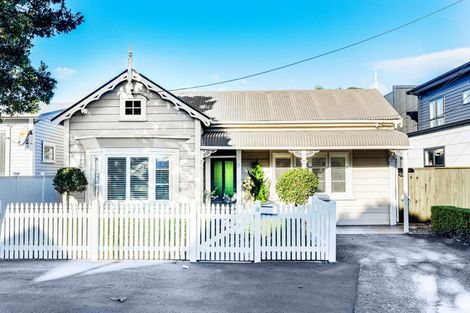 Photo of property in 18 Cuba Street, Petone, Lower Hutt, 5012