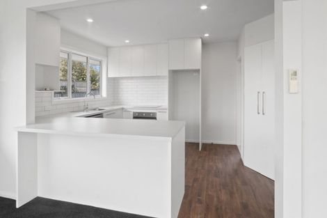 Photo of property in 2/60 Grahams Road, Burnside, Christchurch, 8041