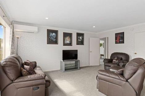 Photo of property in 24b Palmgreen Court, Stanmore Bay, Whangaparaoa, 0932