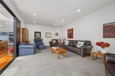 Photo of property in 5 Milton Terrace, Picton, 7220
