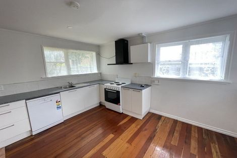 Photo of property in 37 Miro Street, New Lynn, Auckland, 0600