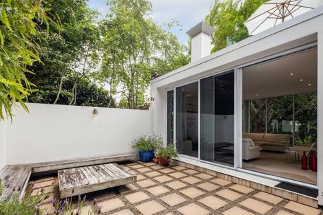 Photo of property in 1a Hamilton Parade, Hamilton Central, Hamilton, 3204