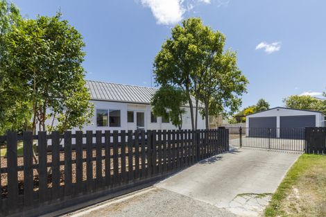 Photo of property in 19 Peppertree Glade, Kelvin Grove, Palmerston North, 4414
