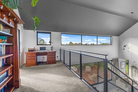 Photo of property in 5a Cherry Place, Casebrook, Christchurch, 8051