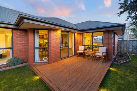 Photo of property in 15 Hideaway Gate, Parklands, Christchurch, 8083
