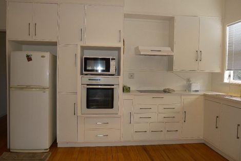 Photo of property in 14 Nathan Avenue, Paraparaumu Beach, Paraparaumu, 5032