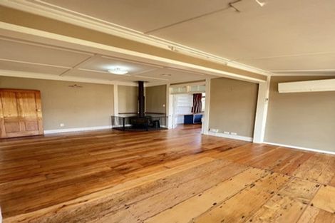 Photo of property in 1/2 Onslow Road, Papakura, 2110