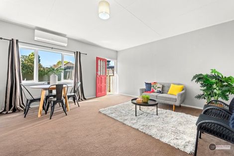 Photo of property in 2f2- Bentinck Street, Wallaceville, Upper Hutt, 5018