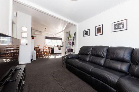 Photo of property in 11 Seymour Street, Hornby, Christchurch, 8042