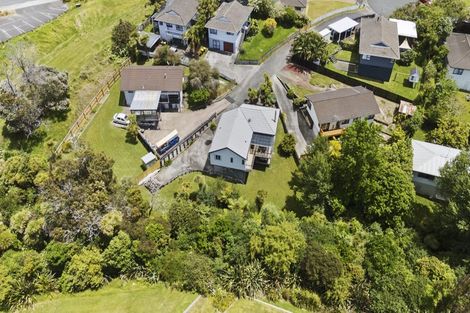 Photo of property in 16 Landsdale Place, Massey, Auckland, 0614