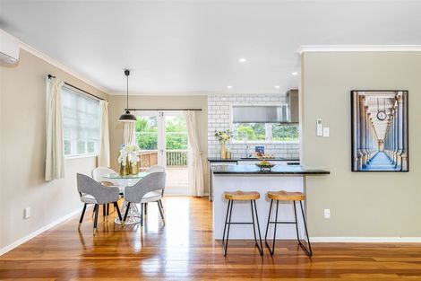 Photo of property in 44 Fitzwater Place, Henderson, Auckland, 0612