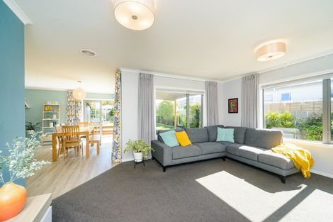 Photo of property in 4 Poplar Grove, Feilding, 4702