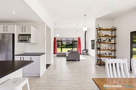 Photo of property in 92 Lisland Drive, Kinloch, Taupo, 3377