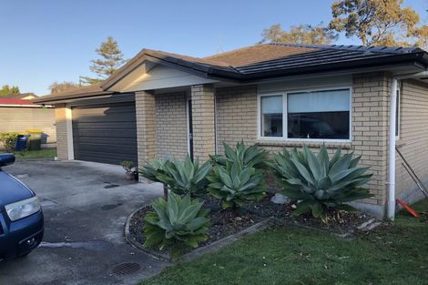 Photo of property in 51a Matipo Road, Te Atatu Peninsula, Auckland, 0610