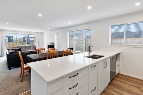 Photo of property in 4 Piripono Crescent, Pukekohe, 2120