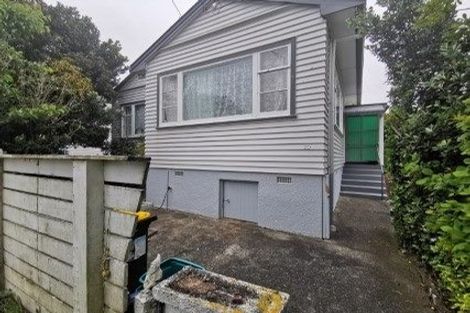 Photo of property in 20 Dr Taylor Terrace, Johnsonville, Wellington, 6037