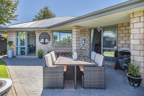 Photo of property in 18 Stanwood Grove, Darfield, 7510
