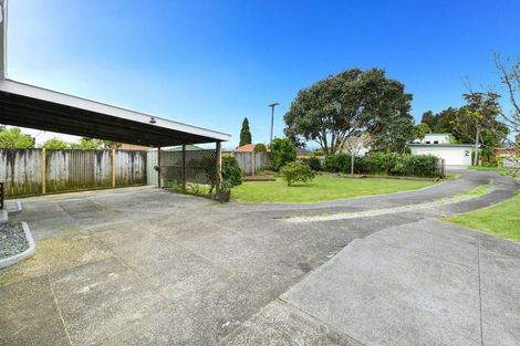 Photo of property in 1 River Road, Te Atatu Peninsula, Auckland, 0610