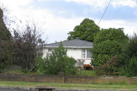Photo of property in 84 Matipo Road, Te Atatu Peninsula, Auckland, 0610