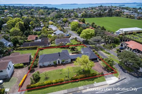 Photo of property in 30 Paparoa Road, Cockle Bay, Auckland, 2014