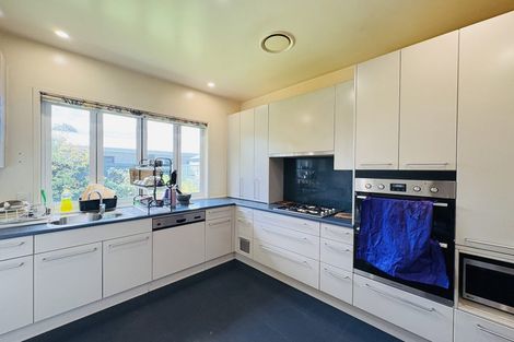 Photo of property in 6 Holly Court, Palmerston North, 4410