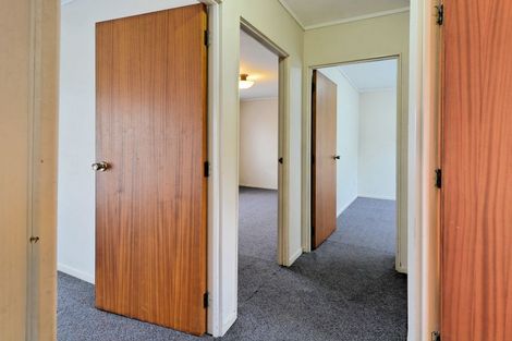 Photo of property in 1/58 Glengarry Road, Glen Eden, Auckland, 0602