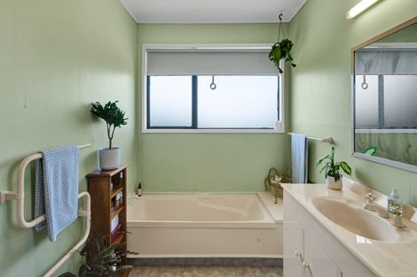 Photo of property in 9 Glanville Road, Stratford, 4332