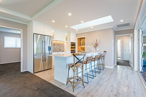 Photo of property in 61 Hartwell Drive, Kelvin Grove, Palmerston North, 4470