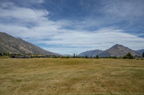 Photo of property in 14 Cunninghams Drive, Jacks Point, Queenstown, 9371